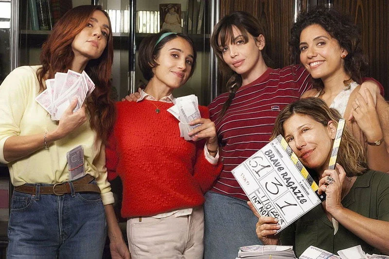 brave ragazze cinema gaeta taxi service Brave ragazze - Italian cinema